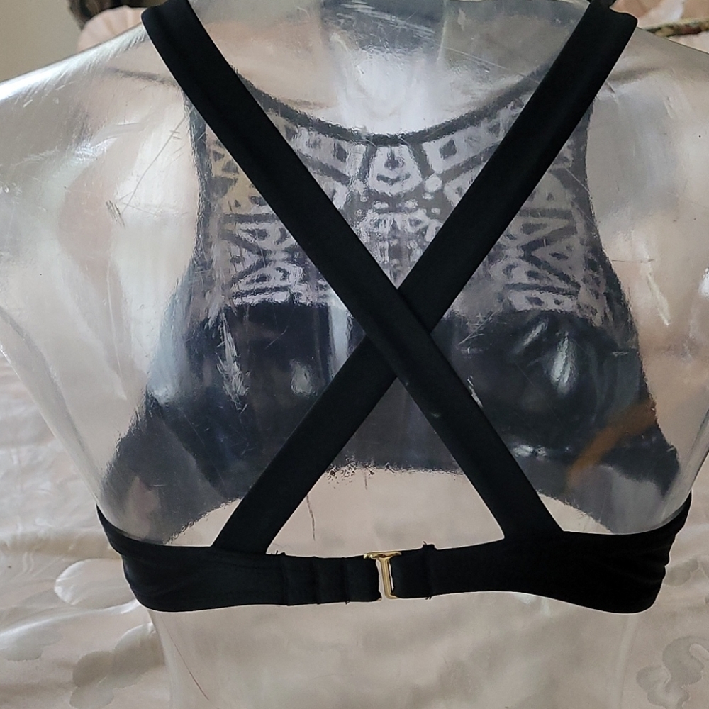 Top - Picture 3 of 10